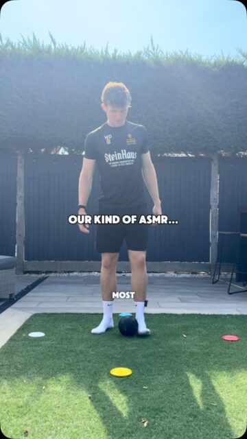 Our kind of ASMR. ⚽🔊There’s nothing quite like the sound of the Soccer Dash when you smash a new high score. Every click and buzz means you’re one step closer to beating your best.Turn it on, get moving, and chase that sound.What’s your current high score? Drop it below. 👇#SoccerDash #SoccerTraining #FootballDribbling #FootballGame #FootballChallenge